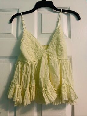 Cropped small yellow top with frills